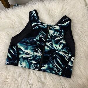 New Balance Zip Up Sports Bra Size L